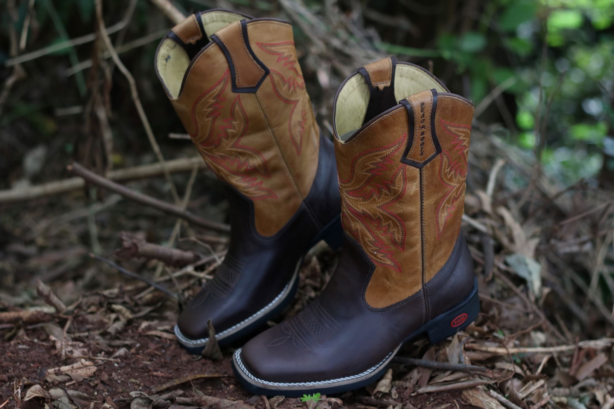 Bota Texana Masculina Bico Quadrado 4801 - Botas Peão - Café